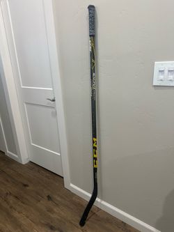 Senior CCM Ultra Tacks Right Handed Hockey Stick P40 75 Flex (Used)