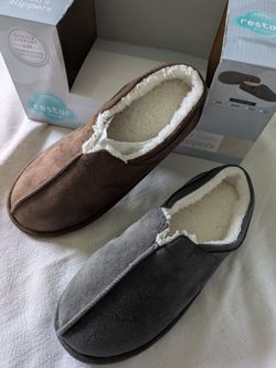 2 pairs restor memory foam men's slippers brown and gray color size medium