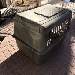 Dog kennel, dog crate