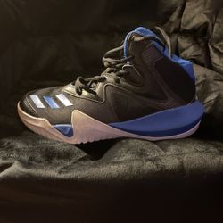 Adidas Basketball Shoes *Size 7*