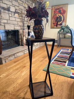 PLANT STAND