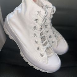 Hightop Converse Size 5 Women’s