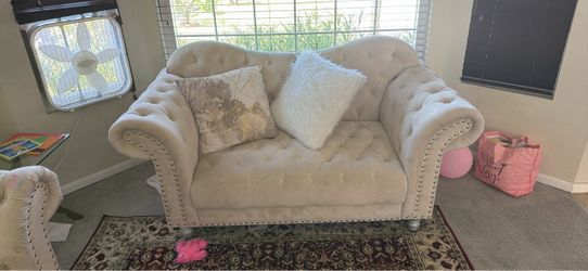 Sofa set