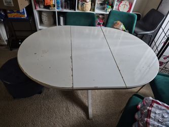 Free dining White oval table