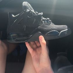 Jordan 4 Black Cats Size 8.5