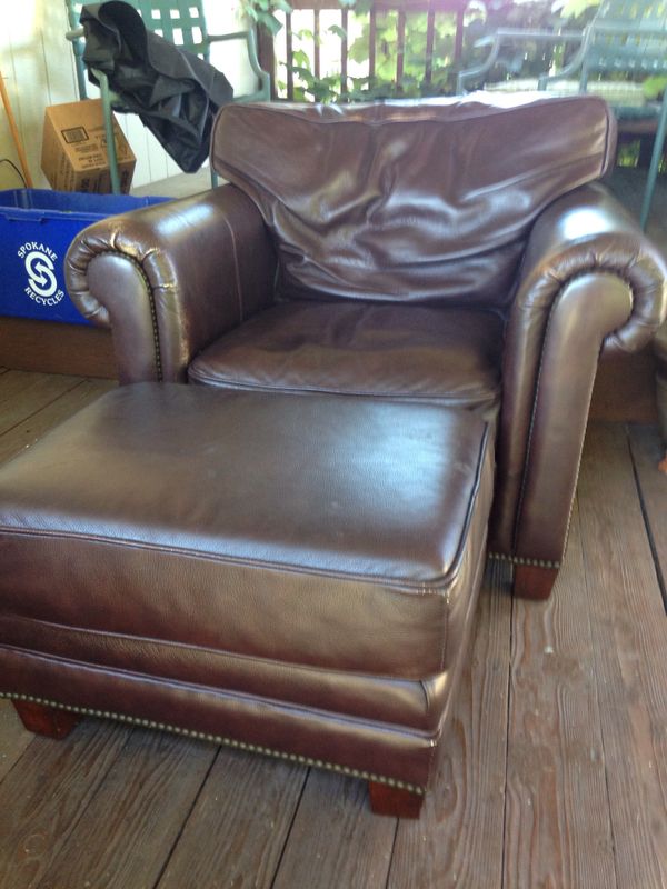 Ennis Furniture Quality Leather Chair And Ottoman For In Spokane Wa Offerup