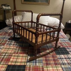 Vintage Jenny Lynn Cradle (22” x 13”)