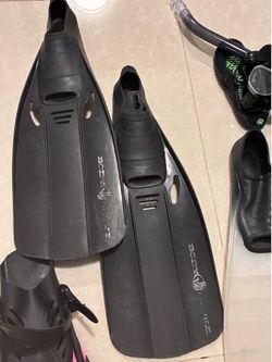 snorkel gear and lifejacket adult  n child and googles