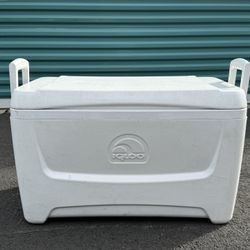 Igloo MaxCold 150qt cooler