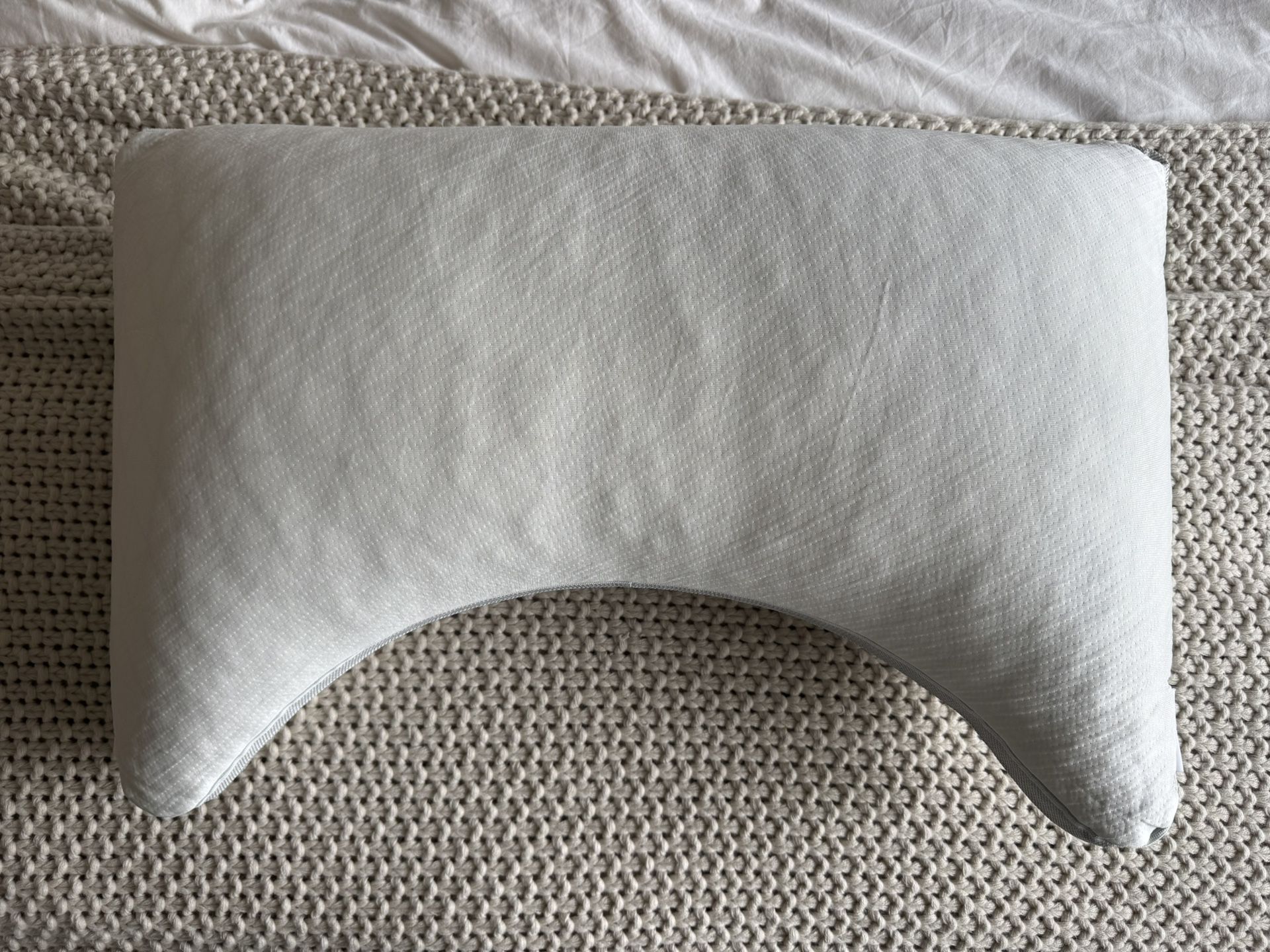 Coop Home Goods Original Crescent Adjustable Pillow (Queen) – Like New! $60