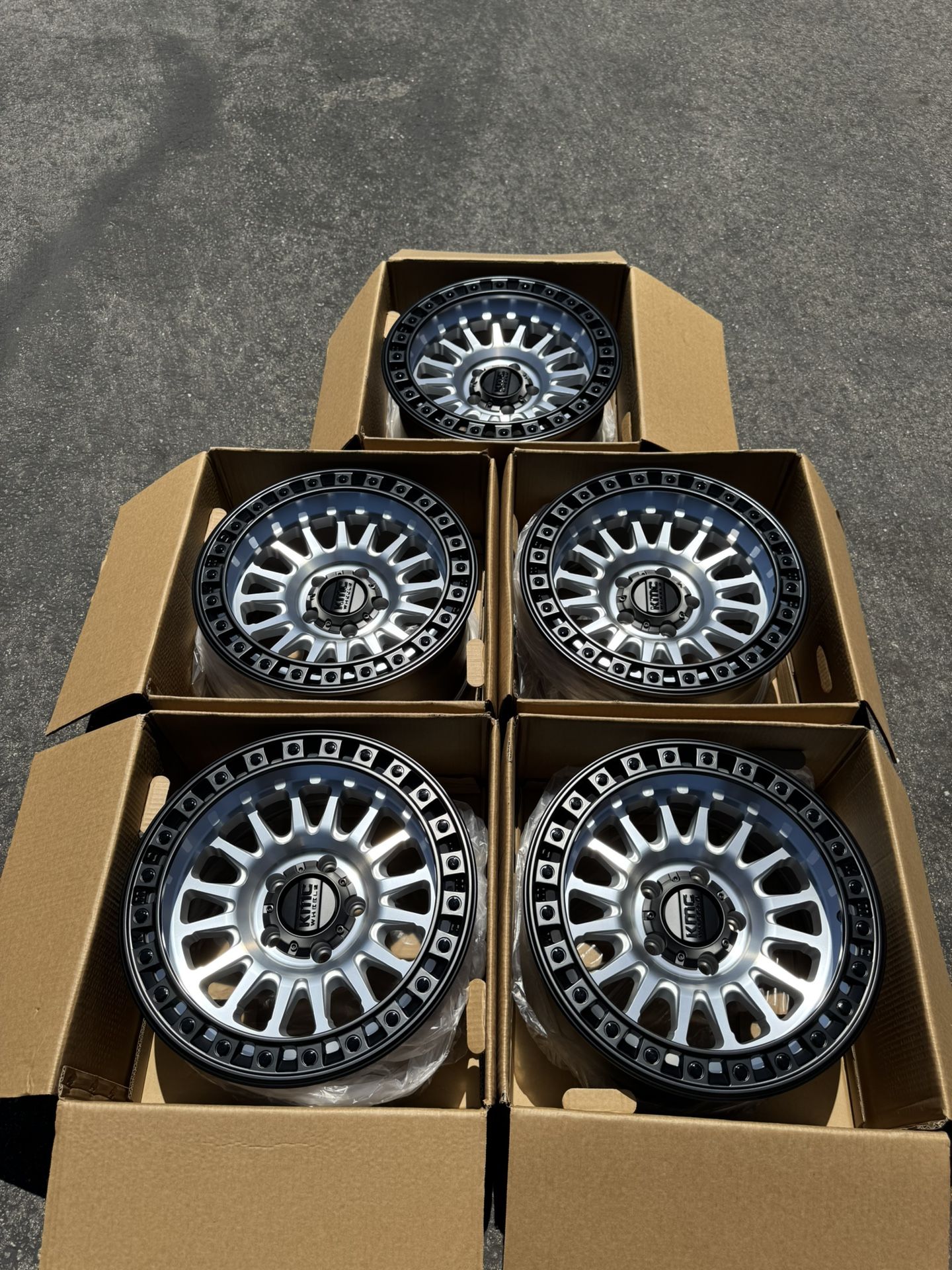 (5) New KMC IMS Machined 17” Wheels For Jeep Wrangler Gladiator 5x5 Off-road