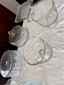 CAKE PIE HORS DE OVRES, STANDS, glass with detailed Pedestals & Parfait Bowls, great 4 events, Alk Exc!
