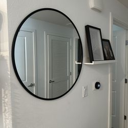 Modern Round Black Wall Mirror (30–36”)