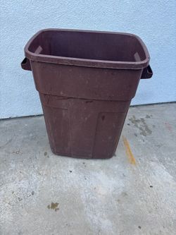 Used Ruberrmaid trash can