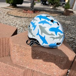 Nutcase kids bike helmet with MIPS and magnetic buckle (18-5/8” to 19-1/2”)