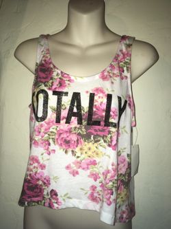 Kohl’s women/ teen blouses/shirts (new)
