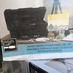 Mixed Media Studio Easel Set