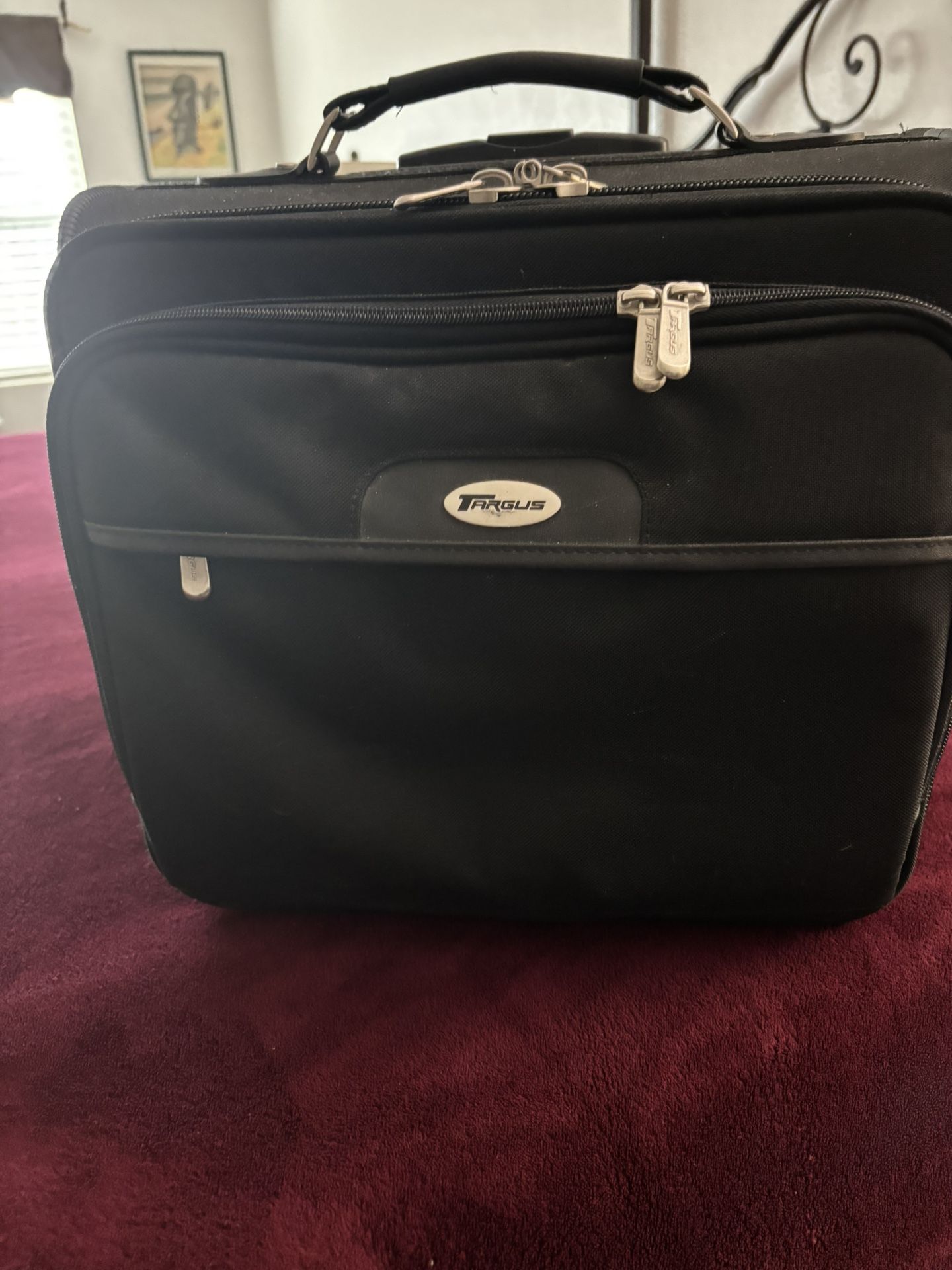 Laptop/Paper/Printer/Etc. Rolling case.