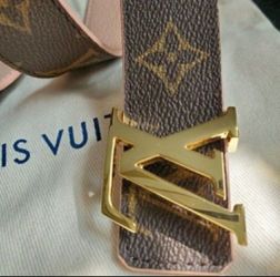 Authentic Women's Louis Vuitton Belt Pink/Brown Reversible LV for Sale in  Brooklyn, NY - OfferUp