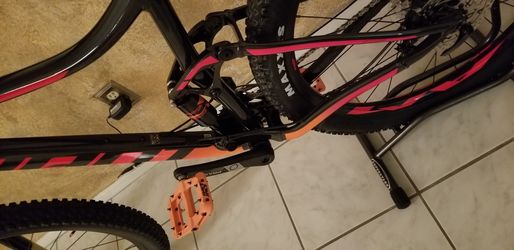 2019 giant 2025 stance