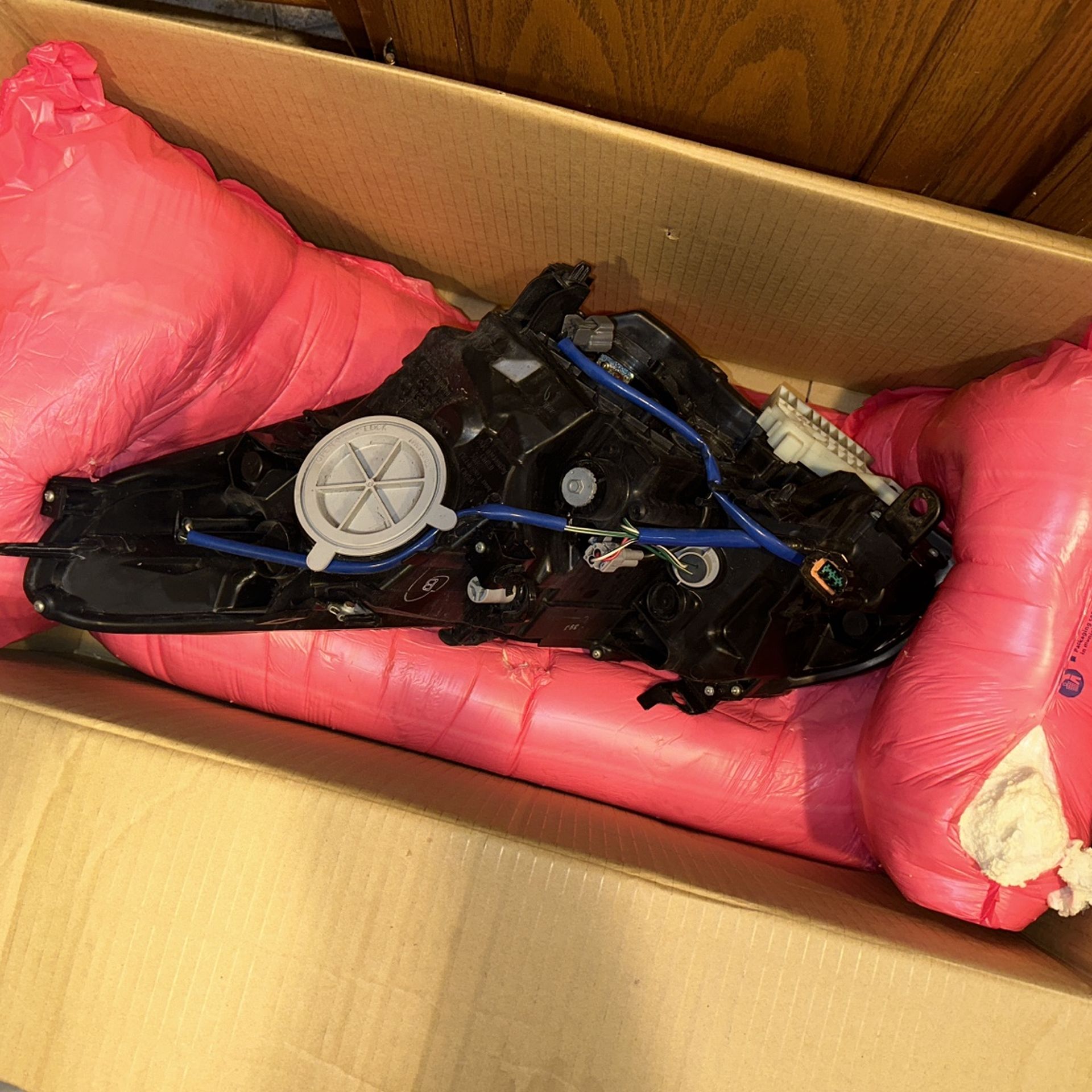 Pair Of 2013 Infiniti G37 Sedan Headlights. Used, NOT Abused