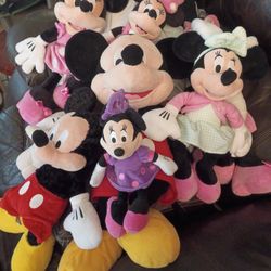 Lot Of Minnie And Mickey Mouse 