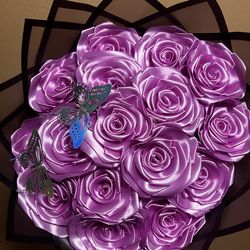 purple ribbon ramo