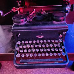 1936 Royal Typewriter