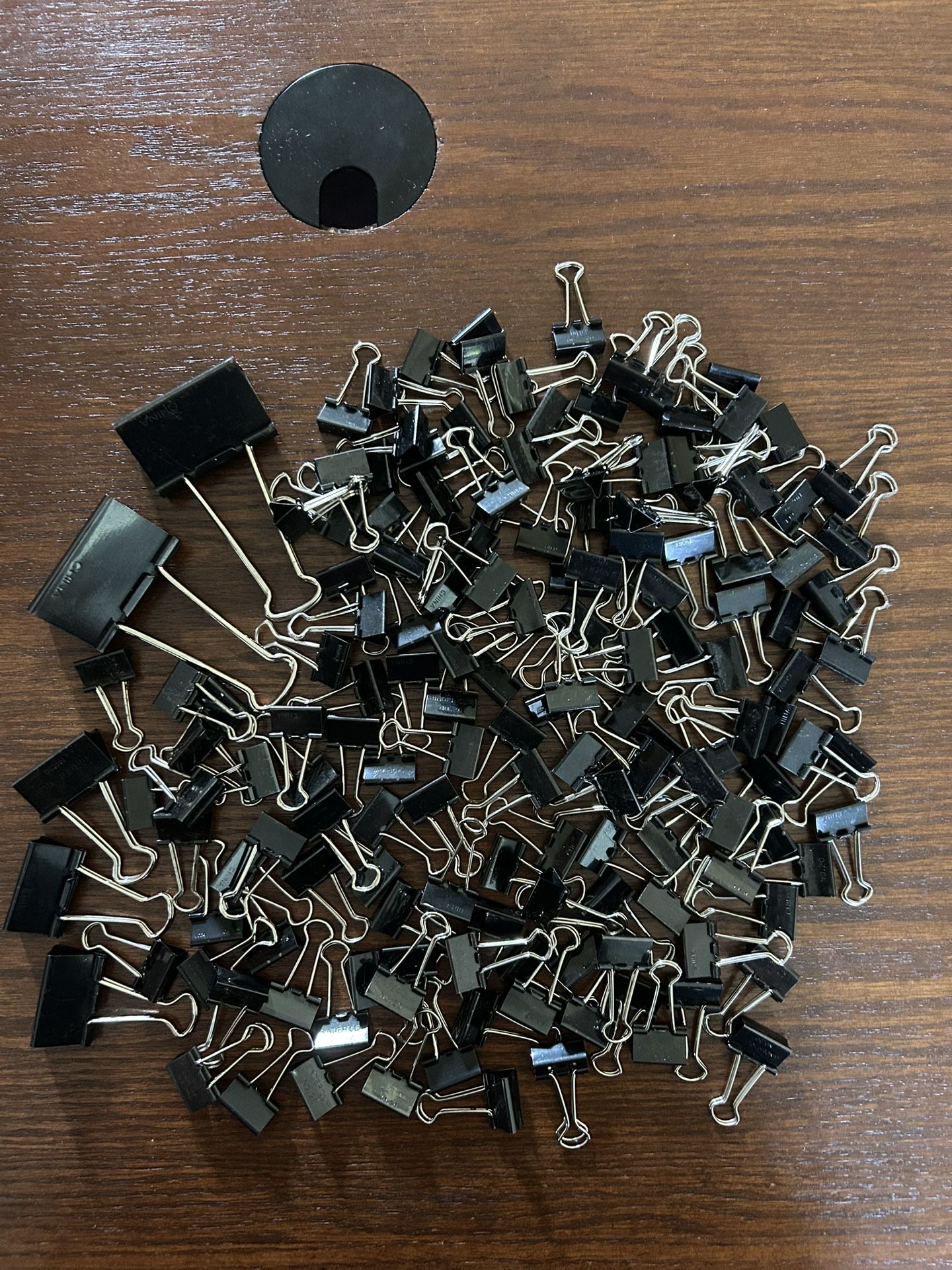 Binder Clips 155+ Mixed Sizes .75 Inch Small, 1.25 Inch Medium, 2 Inch Jumbo New/Used