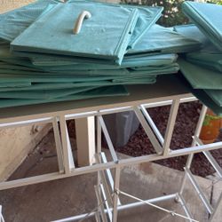 Metal Storage Rack + 18 Reusable Tote Bags – Great Condition