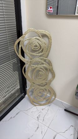 Rose wall decor