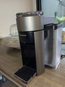 Nespresso Evoluo Machine