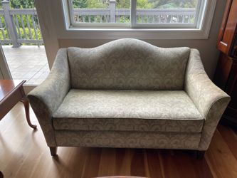 Love seat