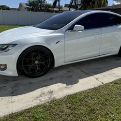 2018 Tesla Model S 100D