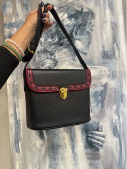 YVES SAINT LAURENT HANDBAG