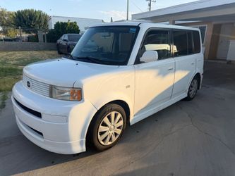 2005 scion xb