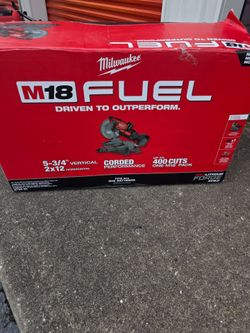 Milwaukee m18 sliding compound miter saw Tool-Only