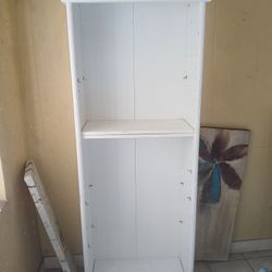 Bookshelf (4 shelves)