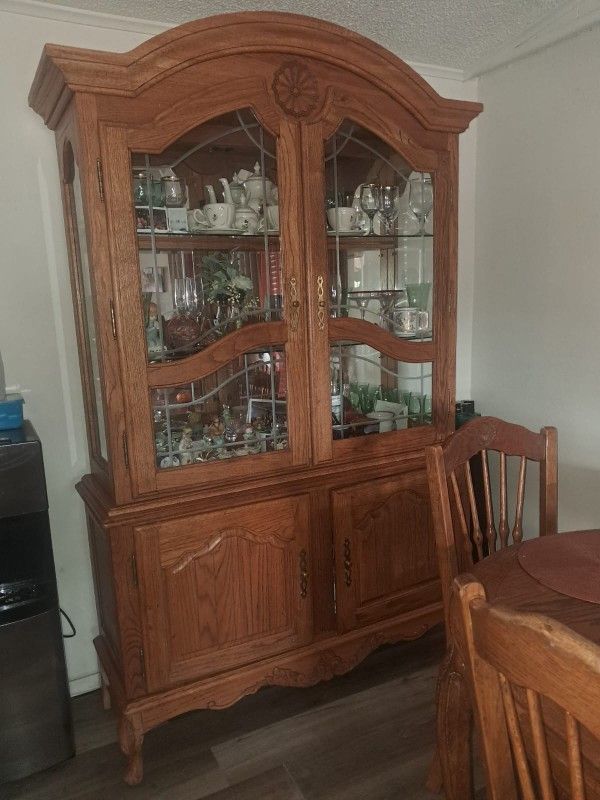 6 Chair Table And Display Cabinet 