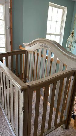 Baby Crib 