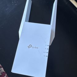 TP-LINK RE603X Wi-Fi Range Extender - White