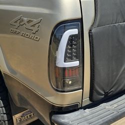1(contact info removed) F350 - F250 Tail Lights