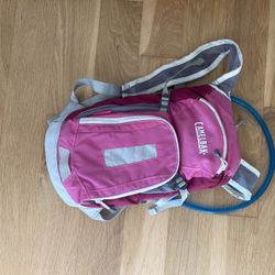 Girls Camelbak. Very Clean!