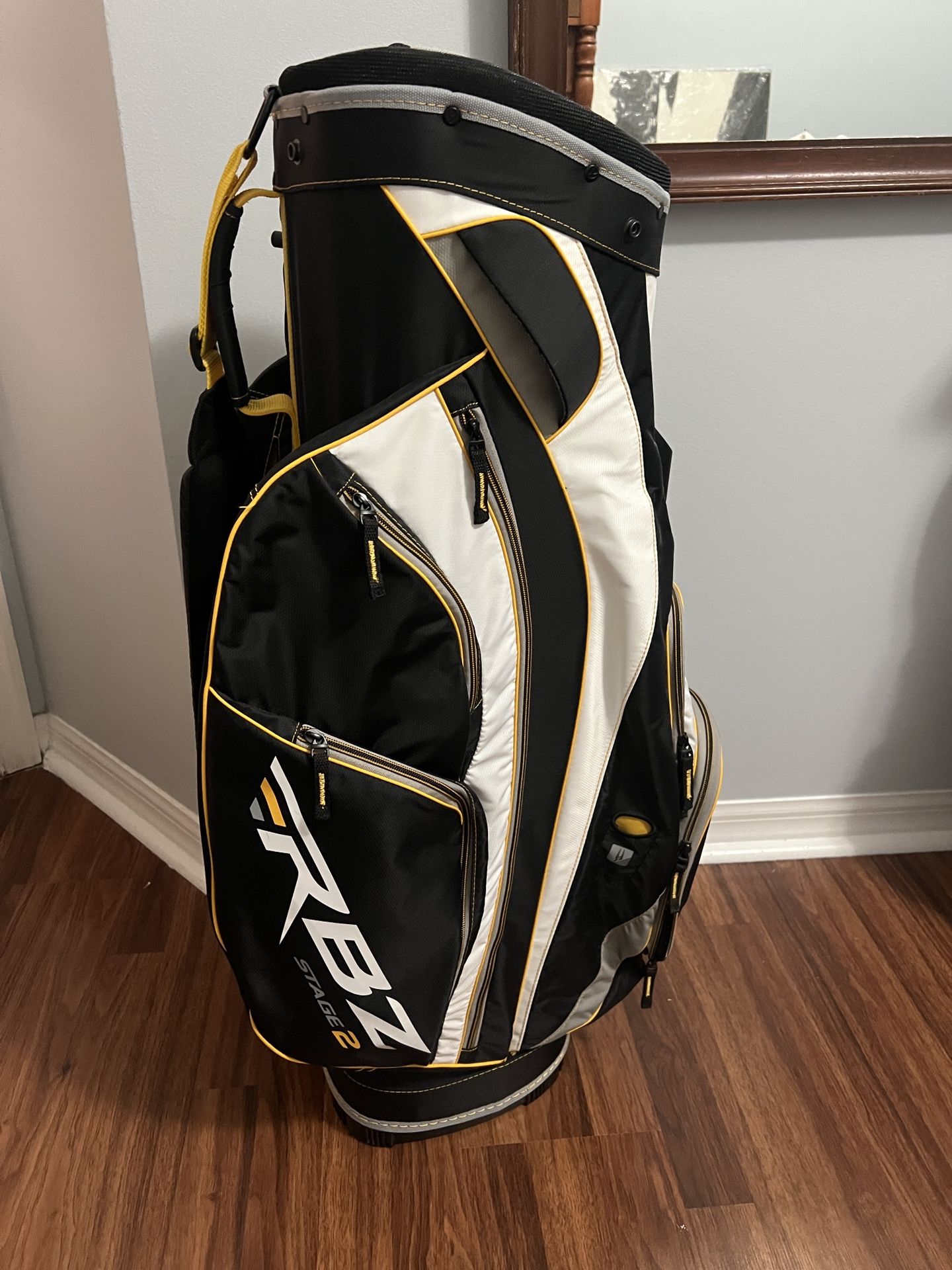 Taylormade Rbz Stage 2 Golf Bag