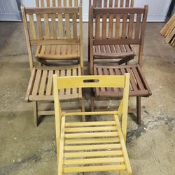5 wooden folding chairs 
