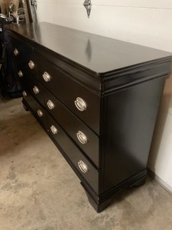 Dresser with mirror