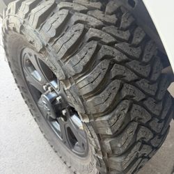 Toyo Mt  35x22.50 R20      1 Tire Only  No Wheel 