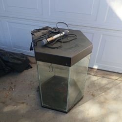 Fish Tank 20 Gal