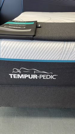 Tempur-Pedic ADAPT Medium Hybrid Mattress