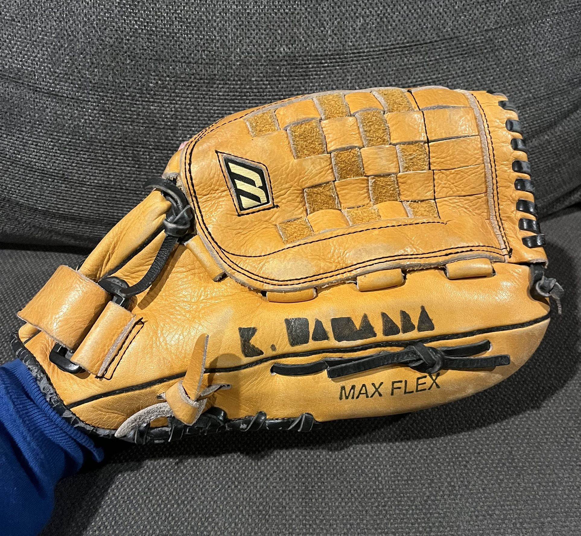 Mizuno Baseball Glove 